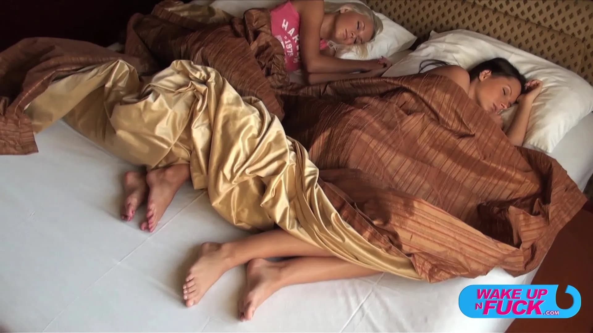 POV threesome madness