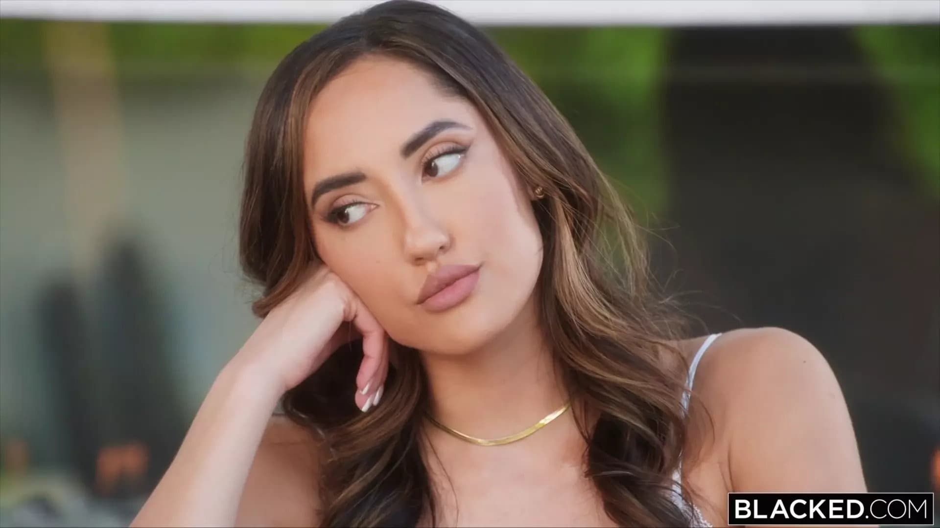 Trophy Wife Chloe Amour Cheats on Hubby