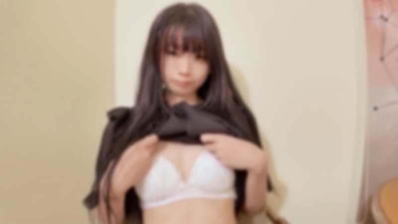 FC2-PPV-4761757 [First Shoot] 19-Year-Old Petite Beauty Specialist