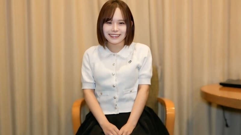 FC2-PPV-4765451 [Uncensored] A Pervert Girl Hidden Behind a Serious Look