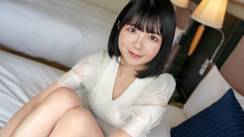 SIRO-5557: Innocent Short-Haired Beauty’s Masochistic First AV Shoot
