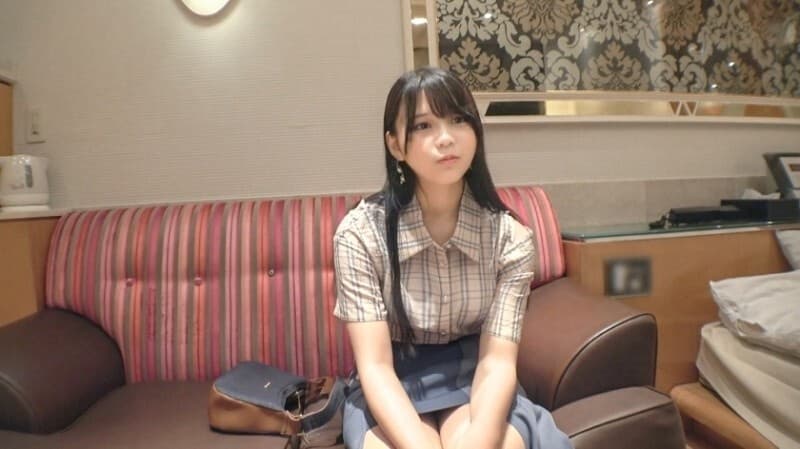 SIRO-5602 "This is the hottest thing ever! This plain-looking girl has hidden big tits! She looks quiet, but when you put your dick in her, she starts moaning like crazy! Her F-cup tits shake wildly...": MGS Video (Prestige Group) Adult Video St